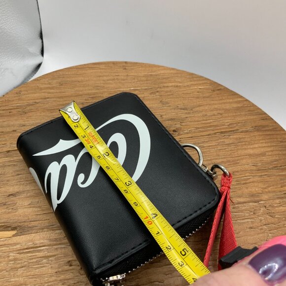 Coca-Cola Bifold Black Red Zipper Strap Wallet - Picture 10 of 10